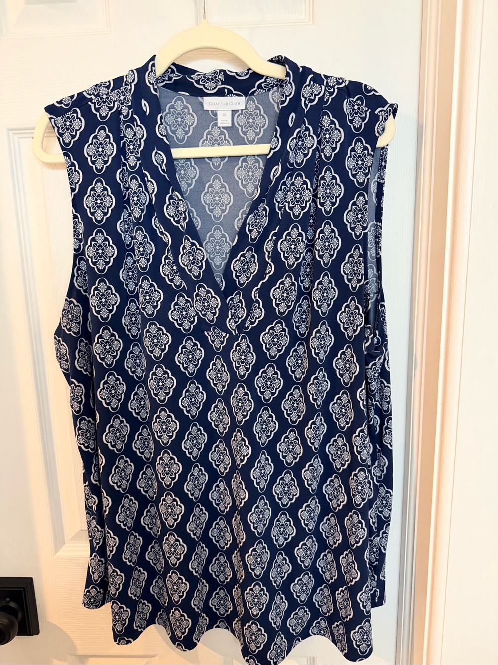 Charter Club Navy and White Printed Sleeveless V-Neck Camisole